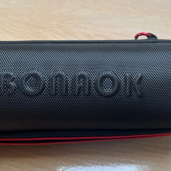 Bonaok Wireless Bluetooth michorphone speaker - Picture 3 of 3